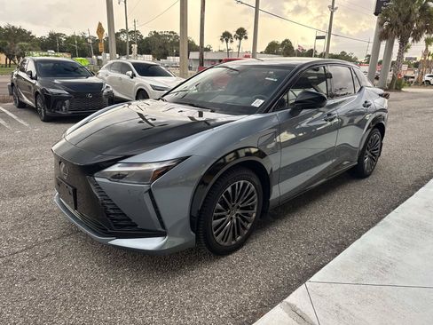 Certified 2023 Lexus RZ 450e Premium w/ Accessory Package (2T) AWD/4WD image 7