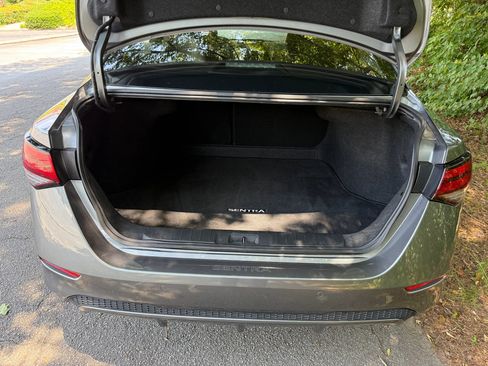 Used 2024 Nissan Sentra SV image 4