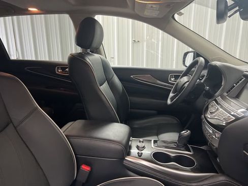 Used 2020 INFINITI QX60 Luxe w/ Essential Package image 23