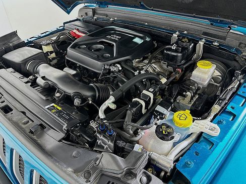 Used 2020 Jeep Wrangler Unlimited Sahara w/ Uconnect 4C Nav & Sound Group image 29