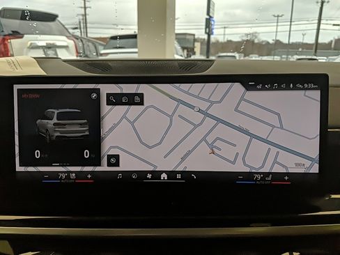 Used 2024 BMW X7 xDrive40i w/ Executive Package image 25