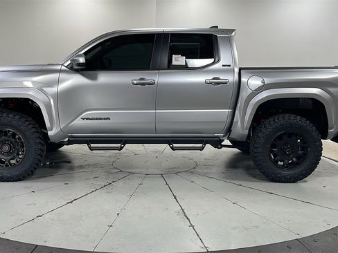 New 2025 Toyota Tacoma SR5 image 8