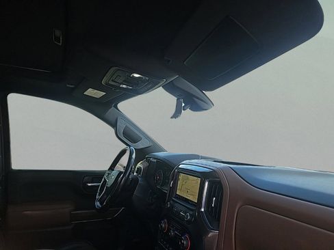 Used 2020 Chevrolet Silverado 1500 High Country w/ Technology Package image 36