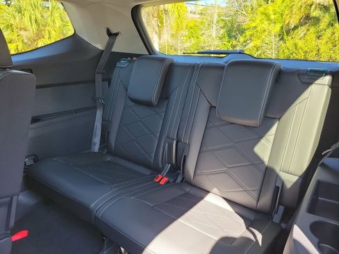 New 2026 Volkswagen Atlas SE image 10