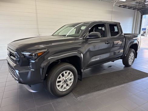 New 2026 Toyota Tacoma SR5 image 4