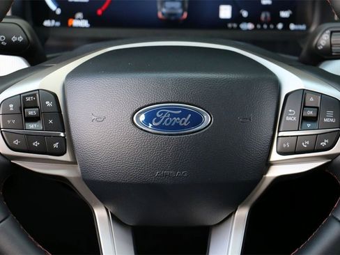 New 2025 Ford Explorer Active image 23