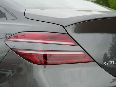 Used 2025 Genesis G70 2.5T w/ Sport Prestige Package AWD/4WD image 17