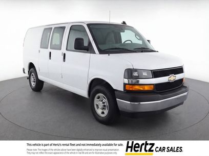 Used 2025 Chevrolet Express 3500 LT w/ LT Preferred Equipment Group
