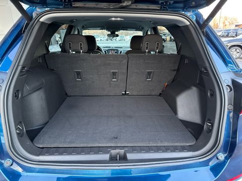 Used 2020 Chevrolet Equinox LT w/ Driver Convenience Package image 14