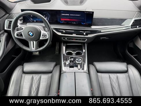 Used 2026 BMW X7 M60i AWD/4WD image 25