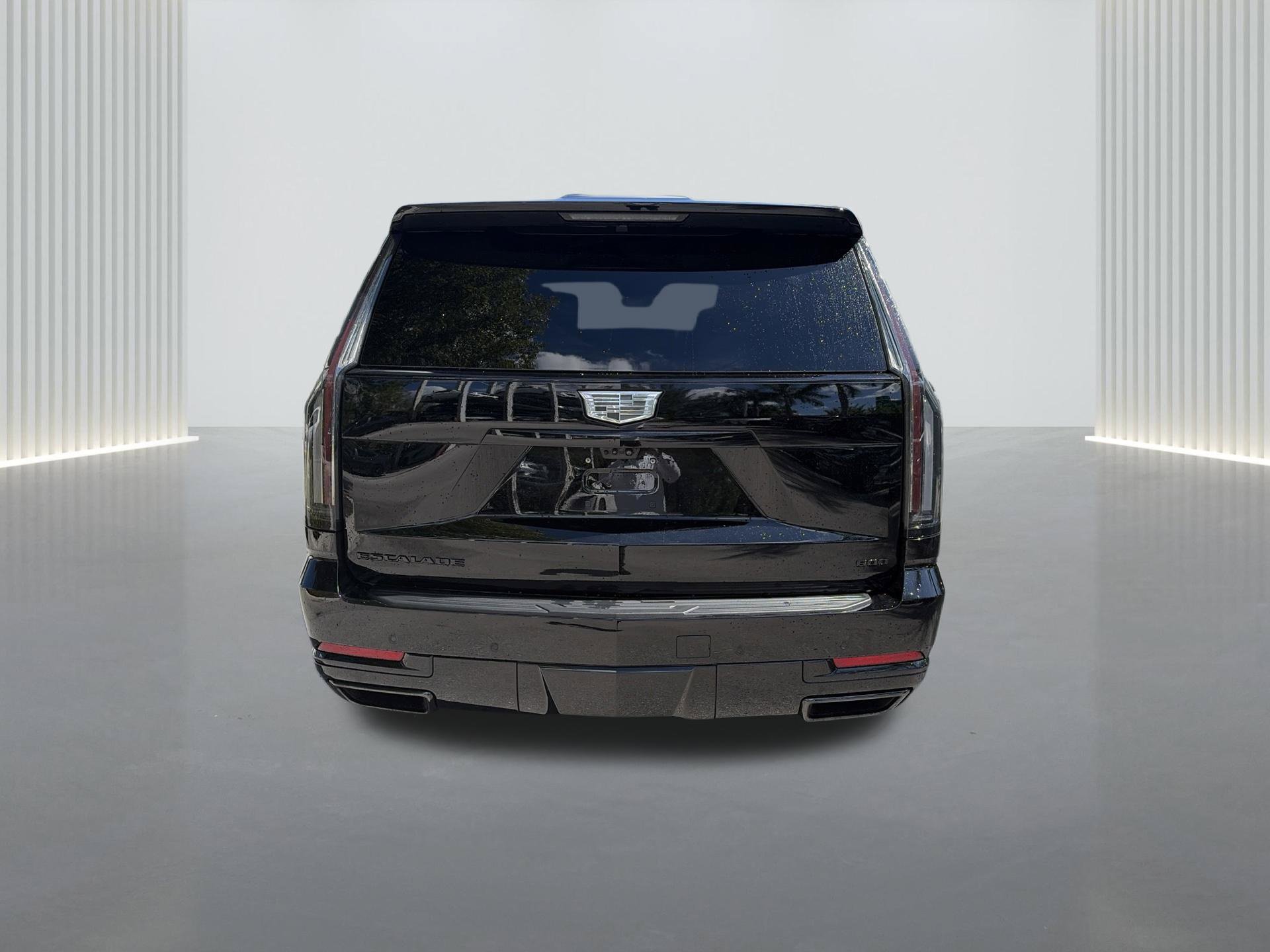 Used 2026 Cadillac Escalade Platinum Sport w/ LPO, ONYX Package AWD/4WD image 4