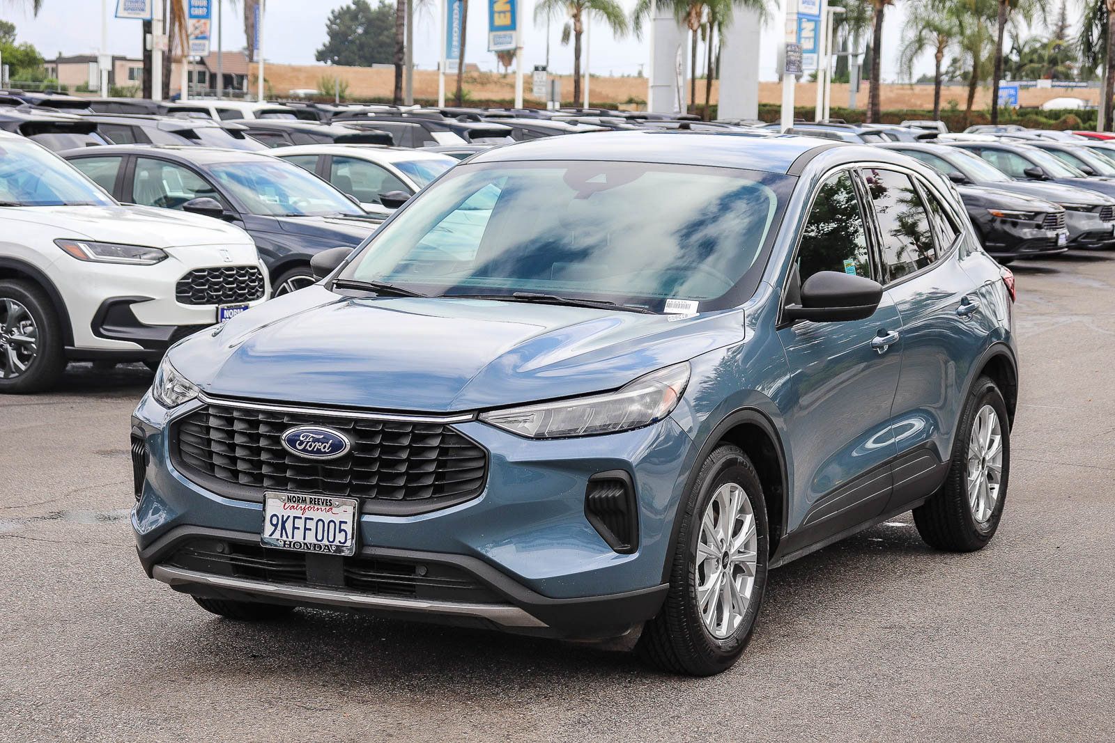 Used 2023 Ford Escape Active FWD image 3