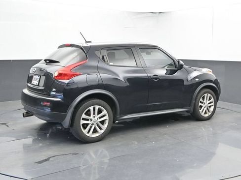 Used 2013 Nissan Juke SV FWD image 2