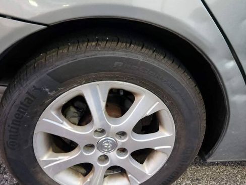 Used 2006 Toyota Camry XLE FWD image 28