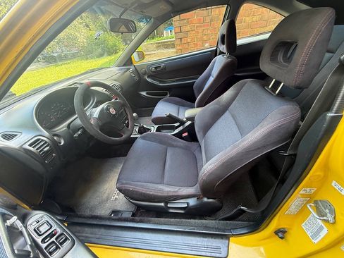 Used 2001 Acura Integra Type R FWD image 10