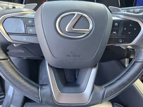 Used 2024 Lexus RX 350 350 Luxury w/ Convenience Package image 22