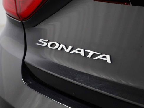 Used 2015 Hyundai Sonata SE w/ Option Group 02 image 8