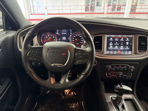 Used 2022 Dodge Charger Scat Pack RWD image 16