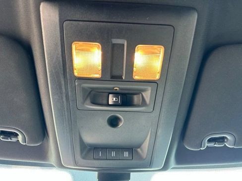 Used 2022 RAM 1500 Warlock AWD/4WD image 38