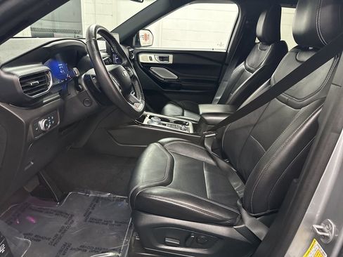 Used 2022 Ford Explorer ST w/ Equipment Group 401A AWD/4WD image 18