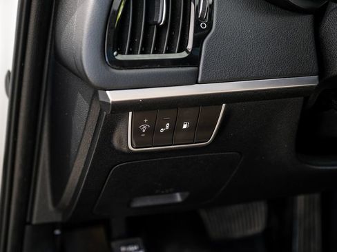 Used 2019 Kia Stinger w/ Sun & Sound Package RWD image 31