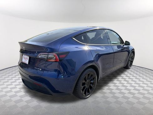 Used 2021 Tesla Model Y Long Range image 15