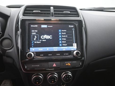Used 2025 Mitsubishi Outlander Sport AWD image 9