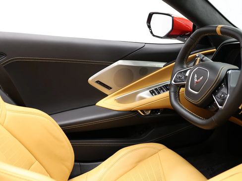 Used 2023 Chevrolet Corvette Stingray Premium Conv w/ Z51 Performance Package RWD image 85