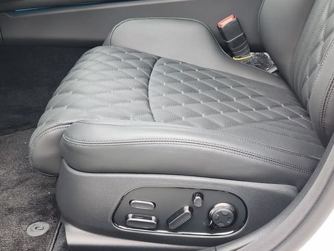 New 2026 Genesis G90 3.5T Prestige AWD/4WD image 19