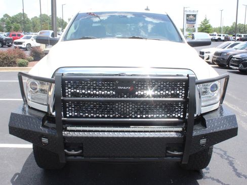 Used 2017 RAM 2500 Laramie w/ Convenience Group AWD/4WD image 3