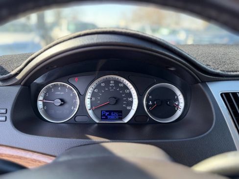 Used 2010 Hyundai Sonata Limited image 14