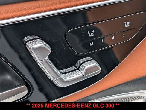 Certified 2025 Mercedes-Benz GLC 300 4MATIC image 5
