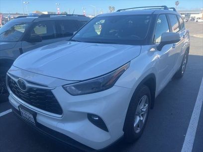 Certified 2024 Toyota Highlander LE