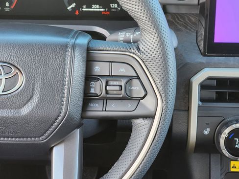 Used 2025 Toyota Tacoma Limited image 34