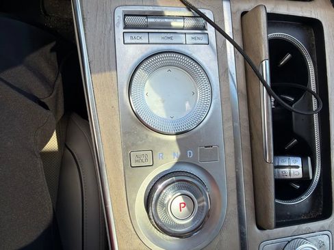 Used 2022 Genesis GV80 2.5T w/ Advanced Package 02 AWD/4WD image 11