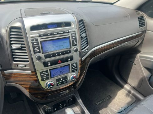 Used 2011 Hyundai Santa Fe Limited AWD/4WD image 23