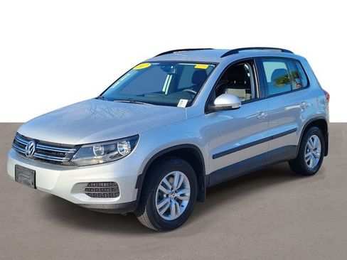 Used 2017 Volkswagen Tiguan S FWD image 2
