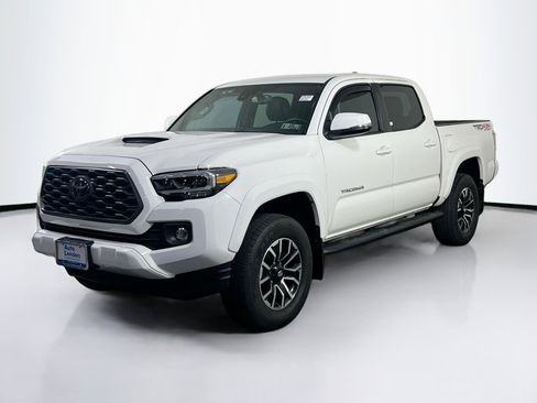 Used 2021 Toyota Tacoma TRD Sport image 1