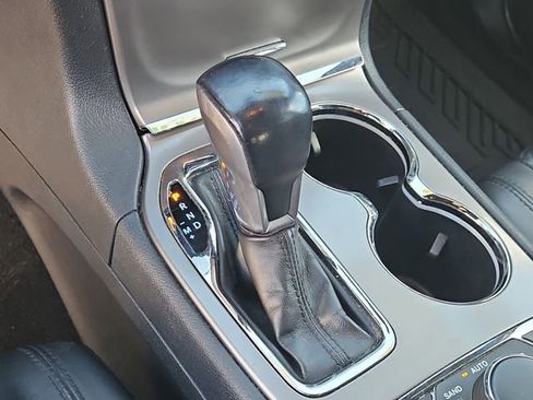 Used 2020 Jeep Grand Cherokee Limited image 26