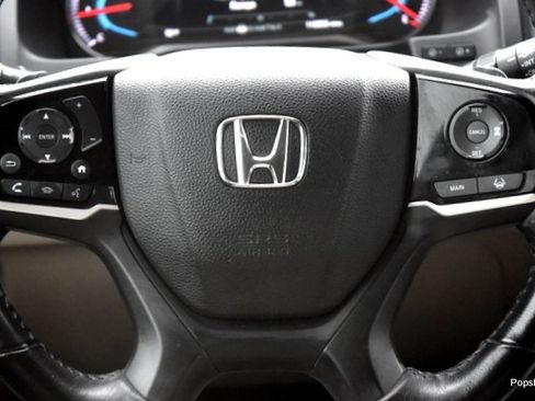 Used 2020 Honda Pilot Touring image 18