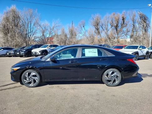 Certified 2024 Hyundai Elantra SEL w/ Convenience Package FWD image 2