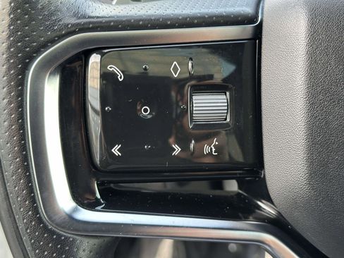 Used 2021 Land Rover Discovery Sport SE R-Dynamic image 19