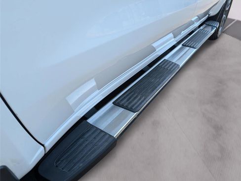 Used 2023 Chevrolet Silverado 1500 LT image 11