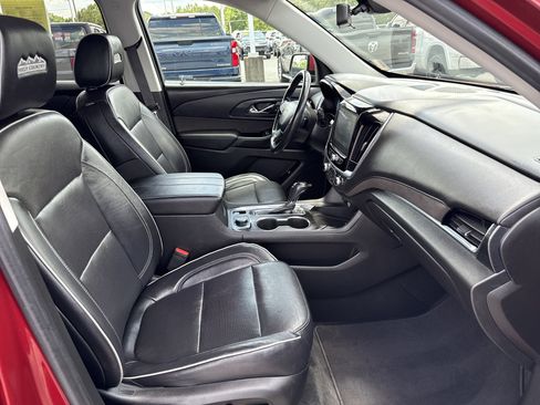 Used 2020 Chevrolet Traverse High Country w/ LPO, Cargo Package AWD/4WD image 26