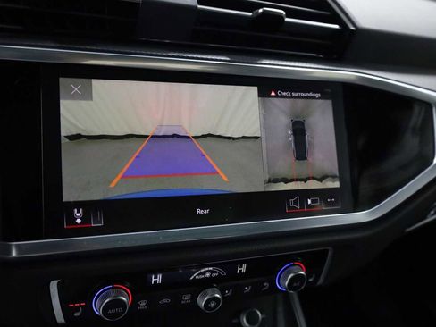 Used 2023 Audi Q3 2.0T Premium Plus w/ Premium Plus Package image 31