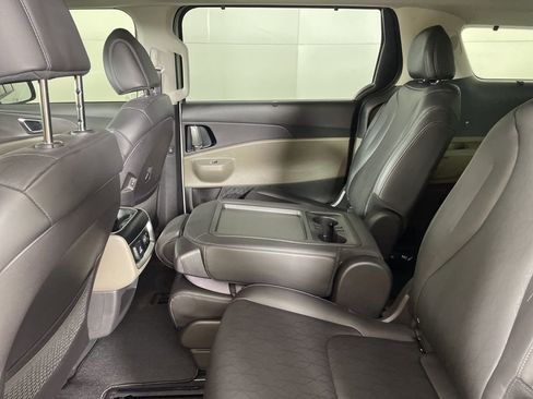 New 2026 Kia Carnival SX FWD image 39