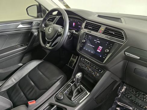 Used 2019 Volkswagen Tiguan SEL Premium AWD/4WD image 10