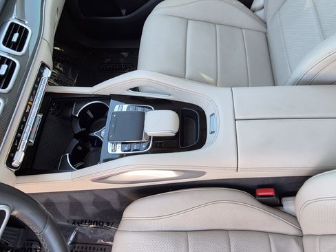 Used 2020 Mercedes-Benz GLE 350 4MATIC image 22