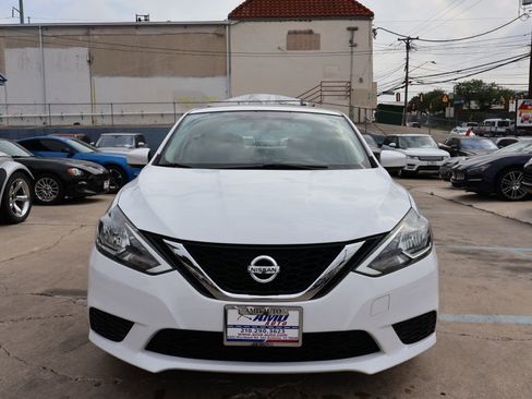 Used 2017 Nissan Sentra SV w/ Driver's Assist Package FWD image 2