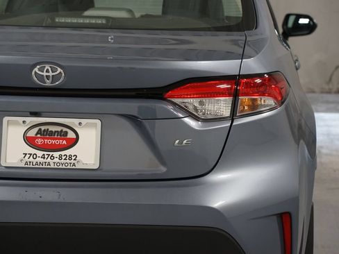 Certified 2025 Toyota Corolla LE FWD image 10